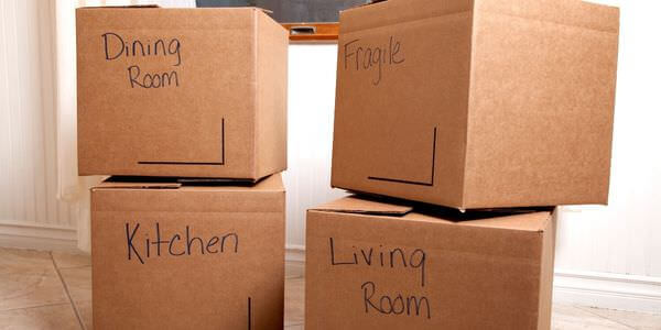 Beschriftete Umzugskartons für Küche und Esszimmer – Umzugskartons in Bad Homburg